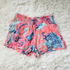EUC Lilly Pulitzer 4" Kat Short Coral Reef Sz M